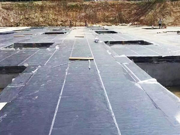 防水材料表面污渍不易清理问题解决